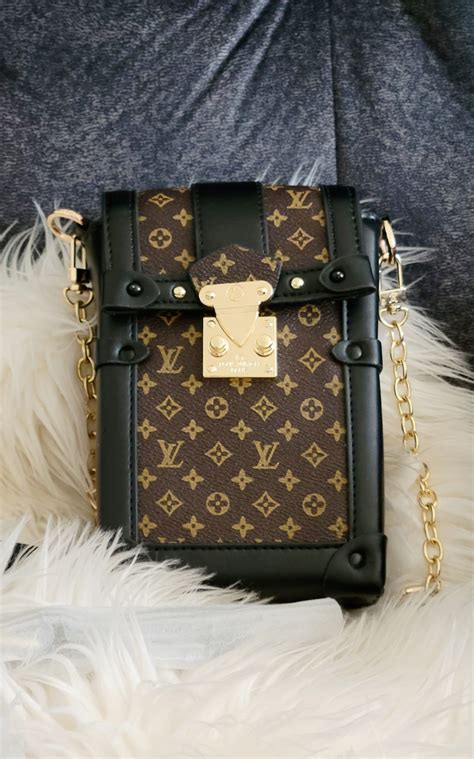 bolso pequeño lv